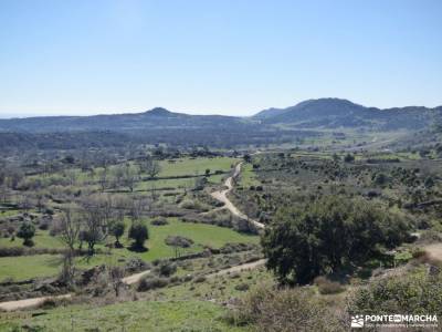 Cocido Montañero-Fresnedillas de la Oliva;pueblos blancos de malaga cueva enebralejos rutas cabo de